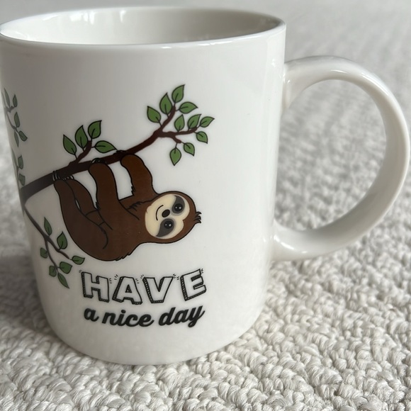 Cute sloth mug - Picture 2 of 7